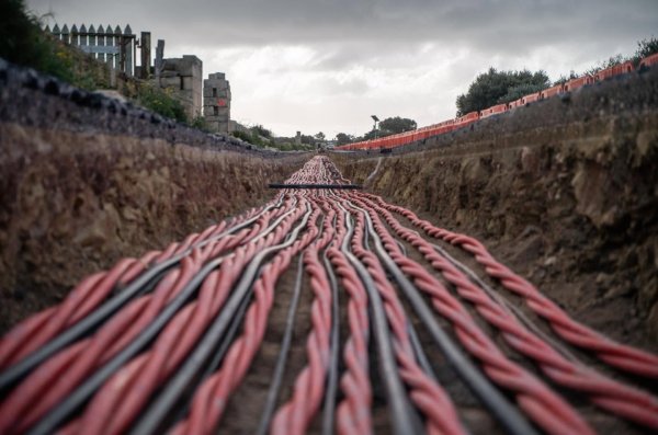 Enemalta, yaygın elektrik kesintisinden sonra tedariki kademeli olarak yeniden sağlıyor