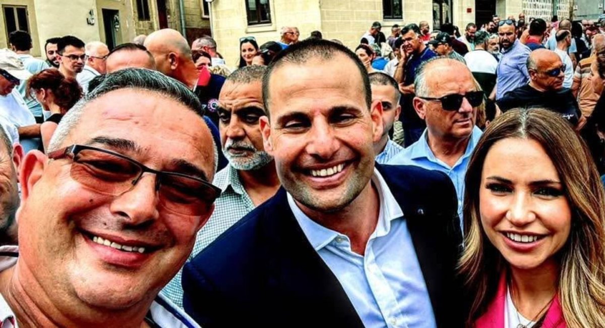 İşçi Partisi yürütme adayı Philip Gatt, seçim öncesi terfi aldı
