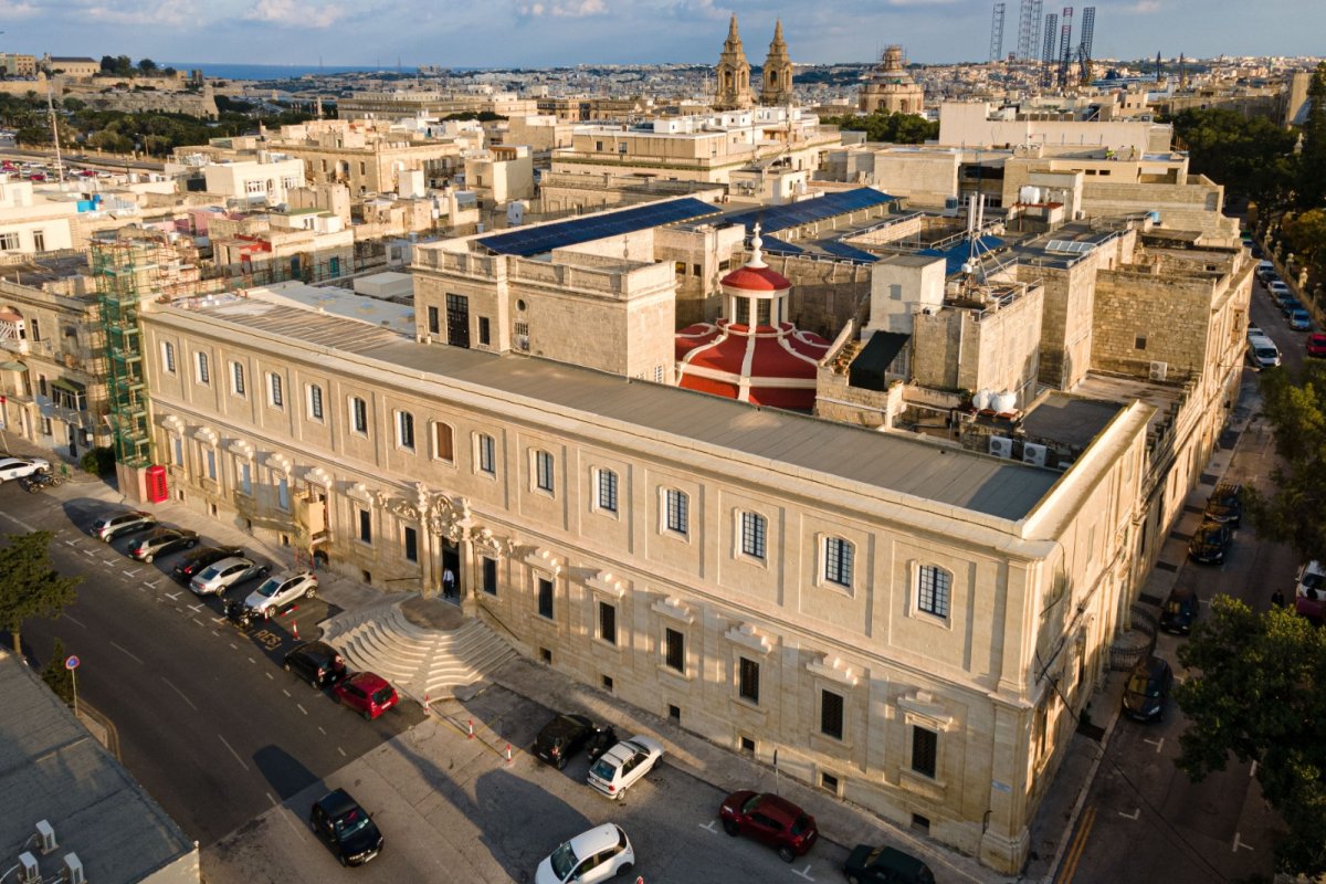 Kilise komisyonu: 2027 Bütçesi'ndeki AB dışı işçi önlemleri insan onuruna aykırı