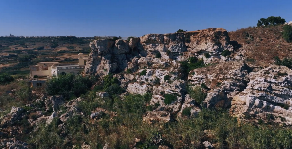 Gozo Bakanı Calypso Mağarası'nda jeolojik inceleme ihalesi açıldığını duyurdu