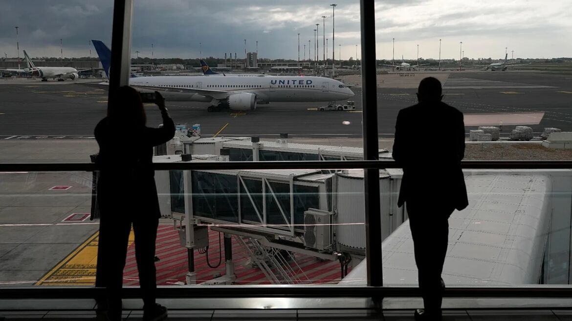 Roma ve Milano'da uçuşlar aksadı; Malta bağlantılı 10 sefer iptal ya da ertelendi
