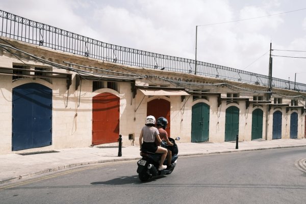 Malta'daki inovasyon liderleri, çevreci ulaşım yapanlara vergi teşviki önerdi