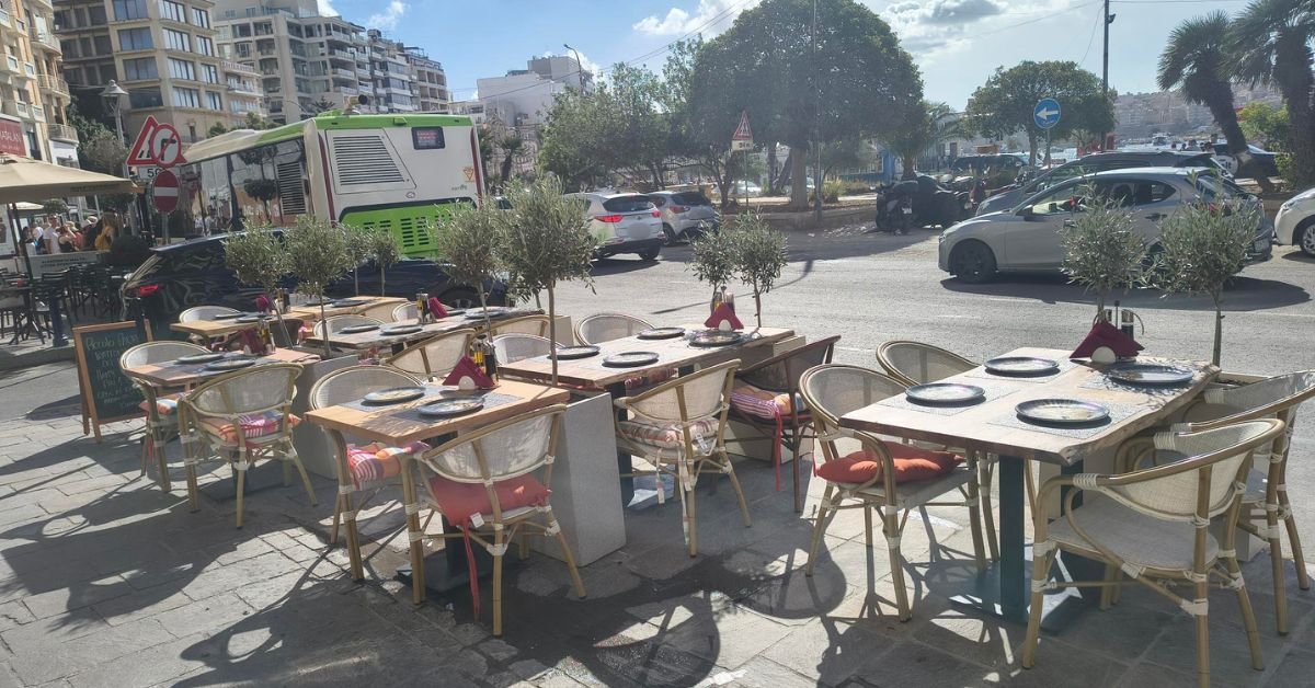 Piccolo Padre'nin kamusal alanı yasa dışı kullanması iddiası: 18 grup harekete geçme çağrısı yaptı