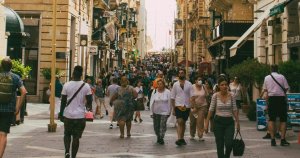 Derecelendirme kuruluşu Malta'nın enerji harcamaları için uyarı verdi, ekonomik performans olumlu