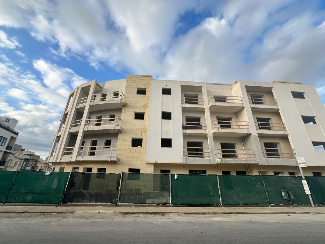 Konut İdaresi Siġġiewi sosyal konut projesinin sözleşmesini feshetti