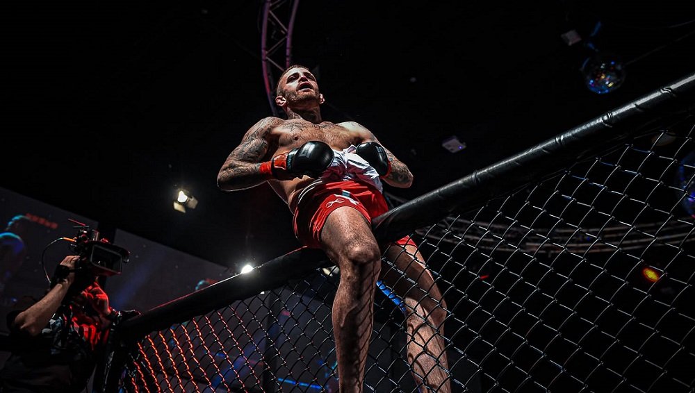 Avustralyalı-Gozolu dövüşçü Brayden Buttigieg, 24 Ekim'de İngiltere'de MMA unvanı için mücadele edecek