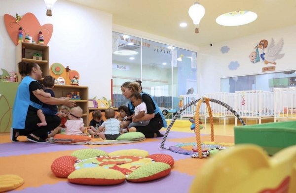 Üçüncü ülke vatandaşlarına ücretsiz kreş hakkı kaldırılıyor, sektörden hükümete geri adım çağrısı