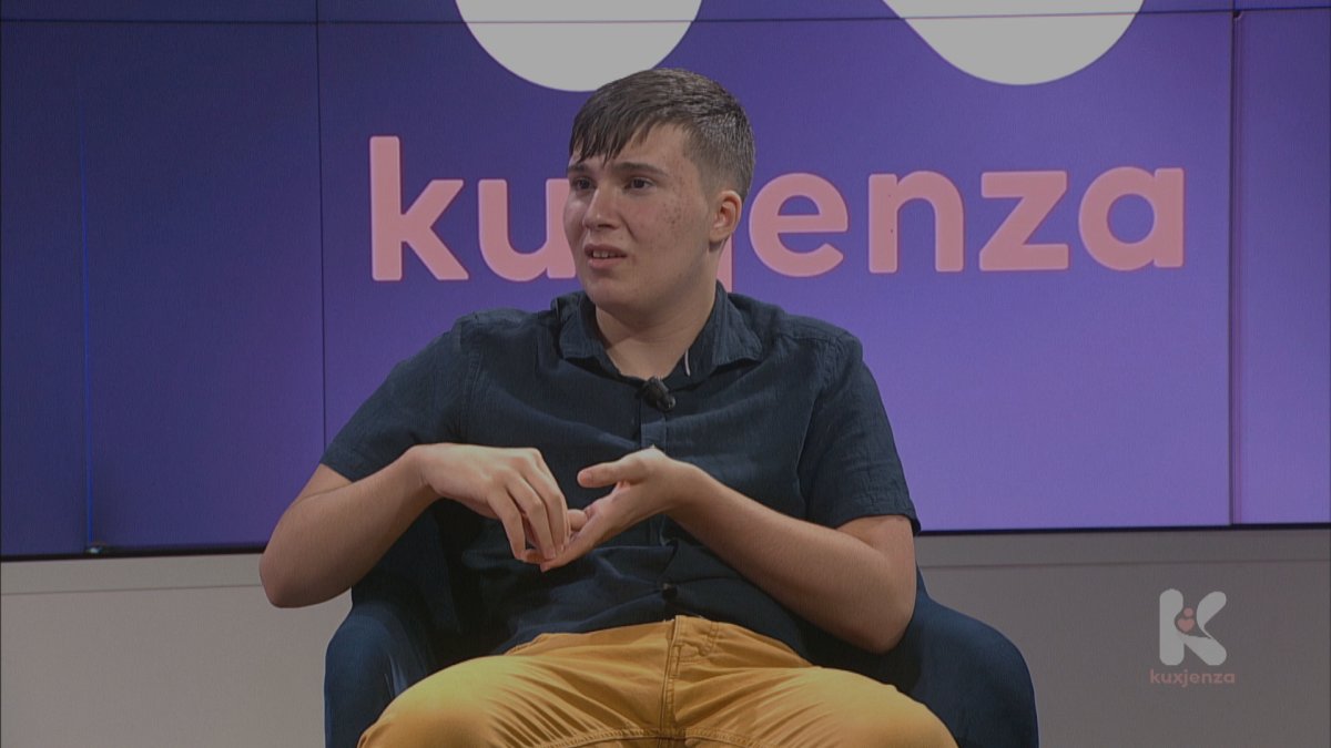 15 yaşındaki Luke Castillo: Tourette sendromu yüzünden okulda zorbalığa uğradım