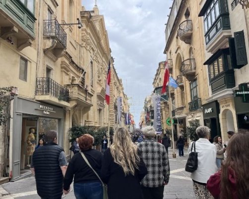 Valletta'da yüksek kiralar küçük perakende mağazalarını vuruyor