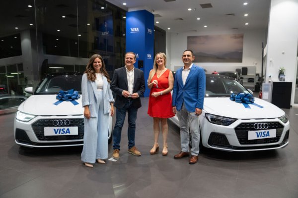 Visa Malta çekilişinde iki kart sahibi birer Audi A1 kazandı